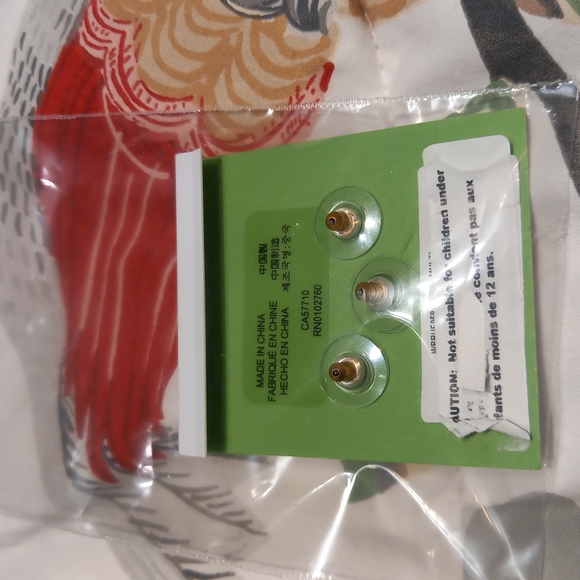 Kate Spade 3 charms small stud earrings NWT - Picture 4 of 5